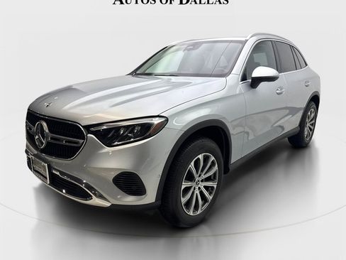 Used 2023 Mercedes-Benz GLC 300 4MATIC image 2