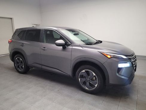 Used 2024 Nissan Rogue SV FWD image 11