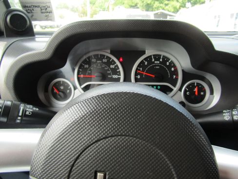 Used 2008 Jeep Wrangler Unlimited Sahara w/ Dual Top Group AWD/4WD image 27