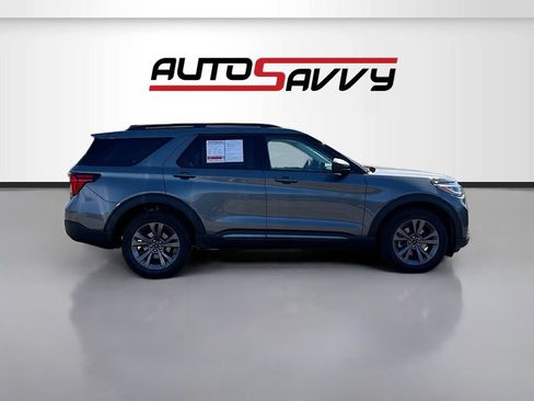 Used 2025 Ford Explorer Active w/ Active Comfort Package AWD/4WD image 8