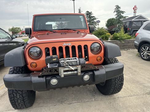 Used 2009 Jeep Wrangler X AWD/4WD image 2