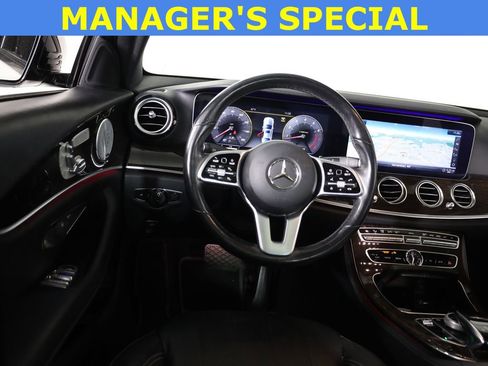 Certified 2019 Mercedes-Benz E 300 4MATIC image 33