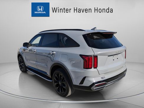 Used 2023 Kia Sorento SX image 6