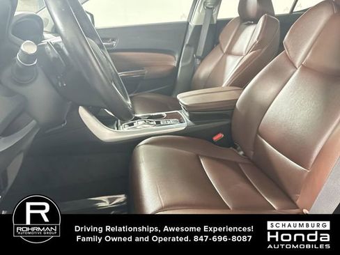 Used 2016 Acura TLX V6 image 4