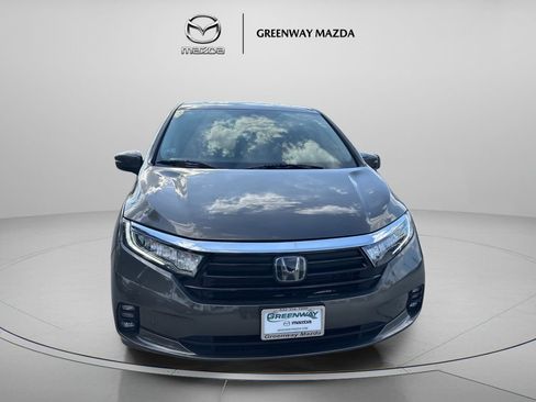 Used 2023 Honda Odyssey Elite image 2