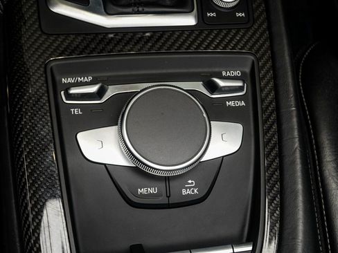 Used 2017 Audi R8 V10 w/ Carbon Exterior Package image 31