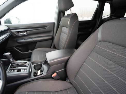 Certified 2025 Honda CR-V Sport image 10