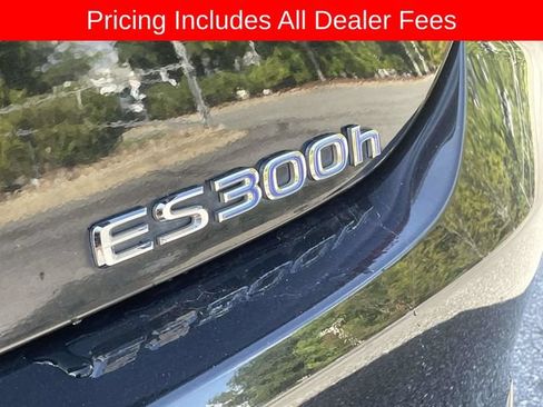 Used 2019 Lexus ES 300h w/ Accessory Package 2 FWD image 11