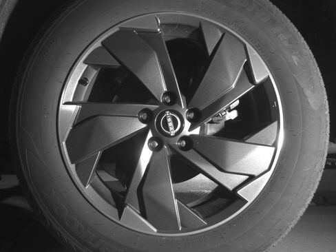 Used 2025 Nissan Rogue SV image 14