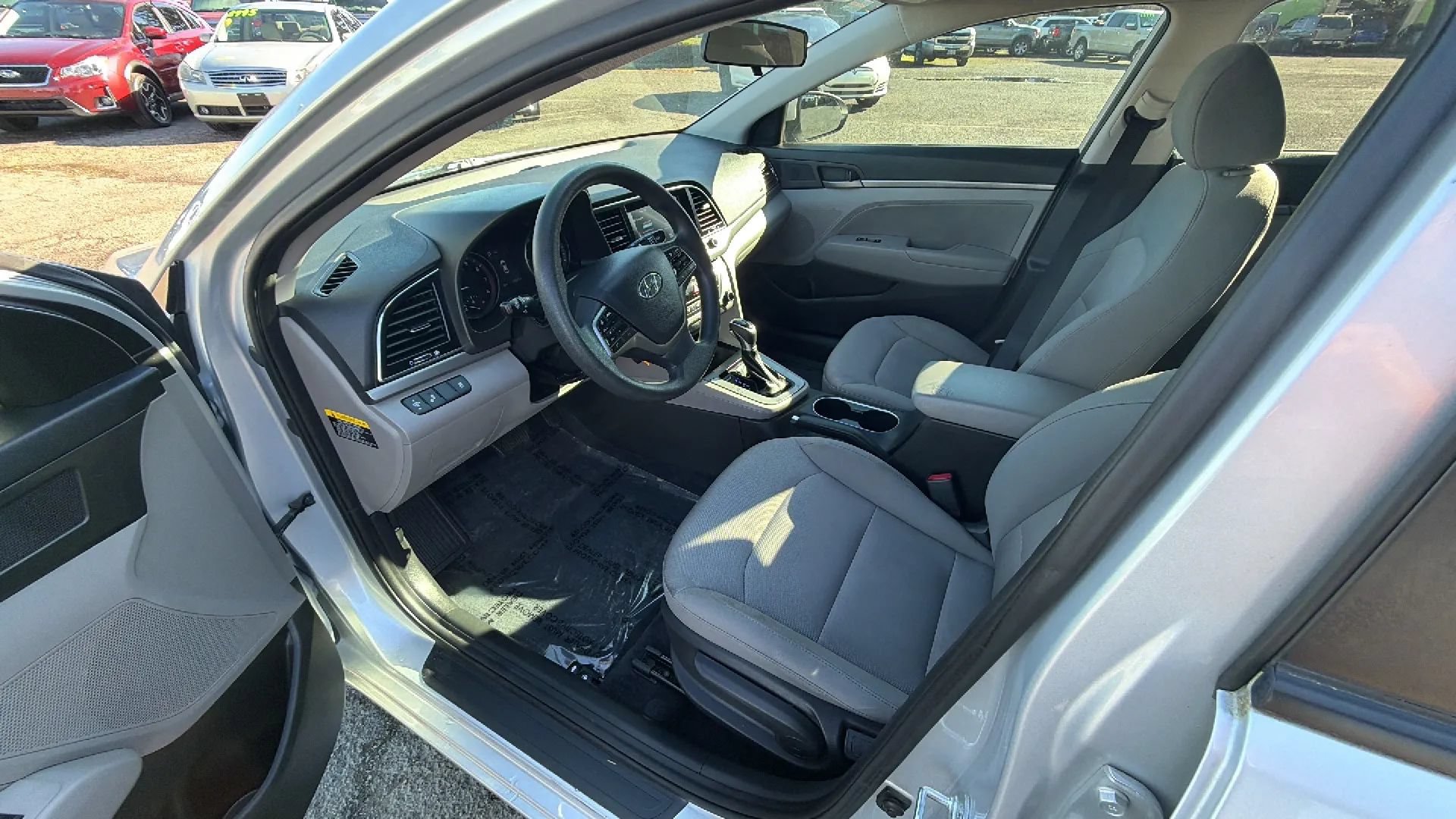 Used 2018 Hyundai Elantra SEL FWD image 8