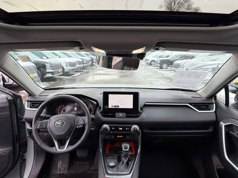 Used 2023 Toyota RAV4 Adventure image 7