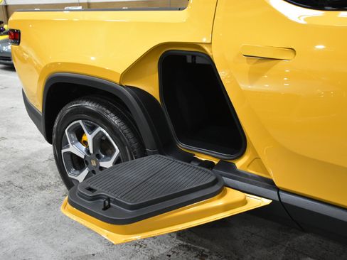 Used 2022 Rivian R1T Adventure image 68