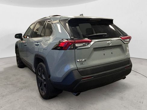 Used 2022 Toyota RAV4 XLE Premium AWD/4WD image 3
