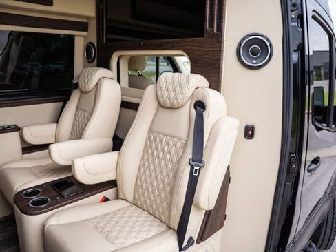 Used 2023 Mercedes-Benz Sprinter 3500 image 16