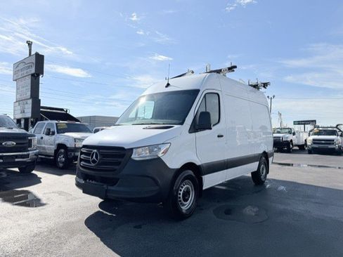 Used 2019 Mercedes-Benz Sprinter 144 image 1