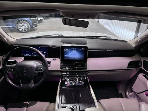 Used 2018 Lincoln Navigator Select w/ Cargo Package image 34