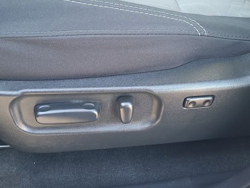 Certified 2021 Toyota Tacoma TRD Off-Road image 15