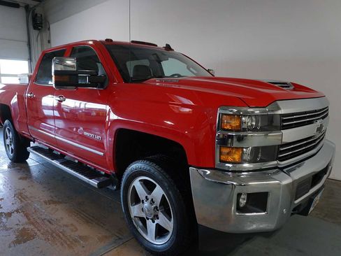 Used 2019 Chevrolet Silverado 2500 LTZ w/ Duramax Plus Package image 4