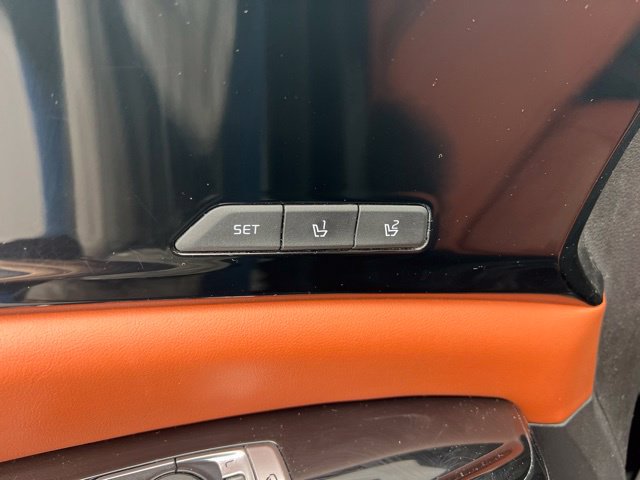 Certified 2024 Kia Carnival SX Prestige FWD image 31