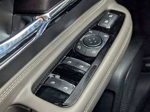 New 2026 Lincoln Corsair Premiere image 21