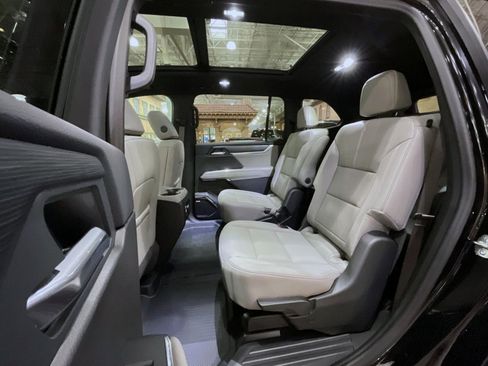 New 2026 GMC Acadia Elevation w/ Elevation Premium Package image 19