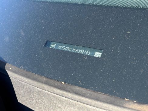 Used 2024 Cadillac Escalade Premium Luxury image 23