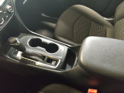 Used 2021 Chevrolet Equinox LT AWD/4WD image 26