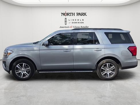 Used 2022 Ford Expedition XLT RWD image 8