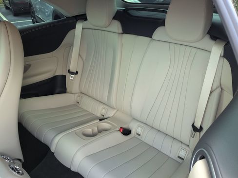 Used 2023 Mercedes-Benz E 450 Cabriolet image 13