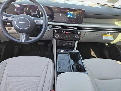 New 2025 Hyundai Tucson SEL image 13