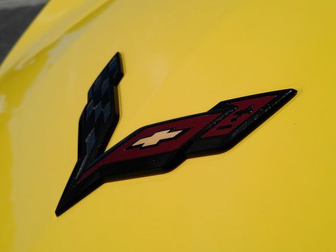 Used 2017 Chevrolet Corvette Z06 RWD image 39