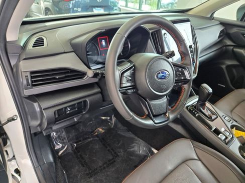 Used 2024 Subaru Crosstrek 2.5i Limited w/ Crosstrek Mirror Package image 18