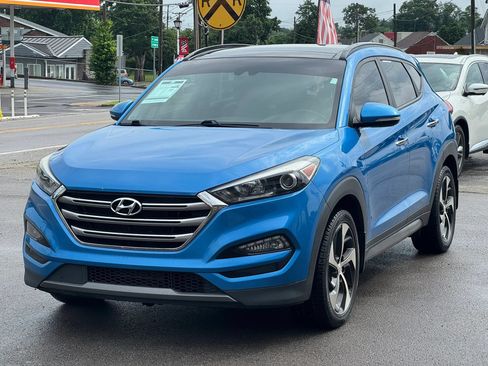 Used 2016 Hyundai Tucson Limited w/ Option Group 03 AWD/4WD image 2
