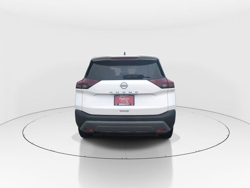 Used 2023 Nissan Rogue S FWD image 7
