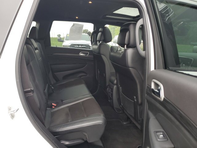 Used 2022 Jeep Grand Cherokee Laredo X AWD/4WD image 23