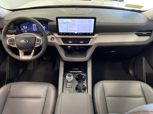 New 2025 Ford Explorer Active w/ Active Comfort Package image 36