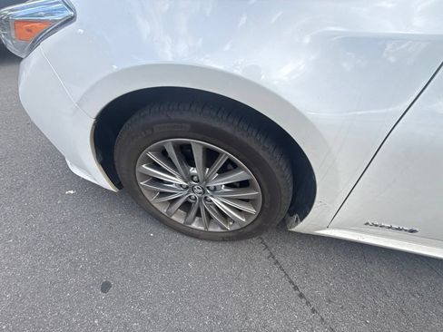 Used 2016 Toyota Avalon Limited w/ Toyota Safety Sense Package FWD image 12