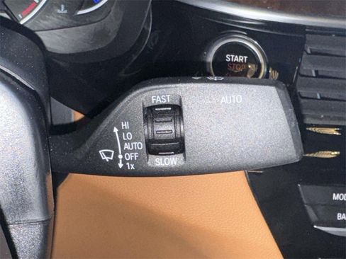 Used 2019 BMW 540i xDrive image 23