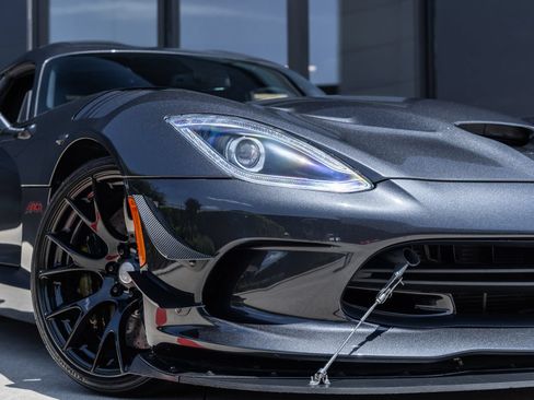 Used 2016 Dodge Viper ACR w/ Extreme Aero Package RWD image 31