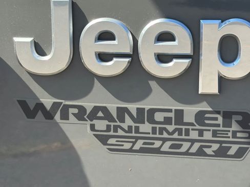 Used 2020 Jeep Wrangler Unlimited Sport S AWD/4WD image 12