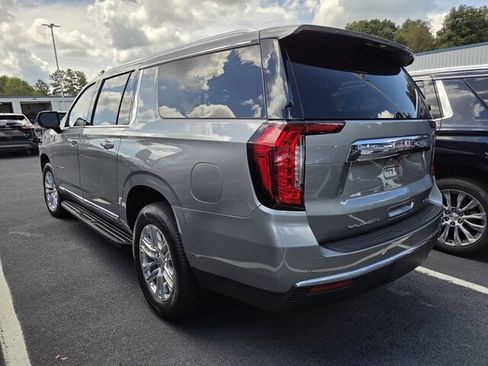 Used 2023 GMC Yukon XL SLT RWD image 7