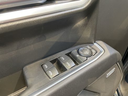 Used 2025 Chevrolet Silverado 1500 RST w/ Convenience Package II AWD/4WD image 17