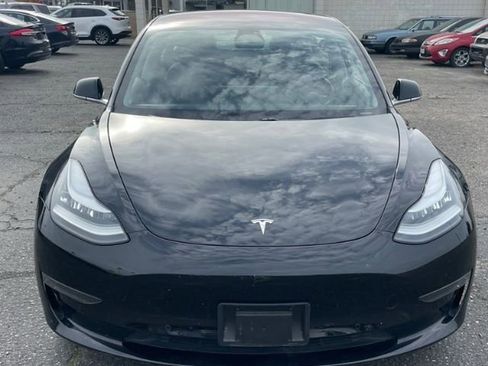 Used 2018 Tesla Model 3 Long Range image 2