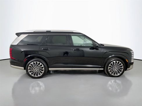 Used 2026 Hyundai Palisade Calligraphy AWD/4WD image 18