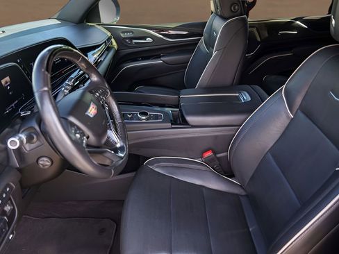 Used 2022 Cadillac Escalade Sport w/ Touring Package AWD/4WD image 9