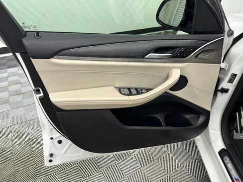 Used 2022 BMW X3 sDrive30i w/ M Sport Package 2 RWD image 11