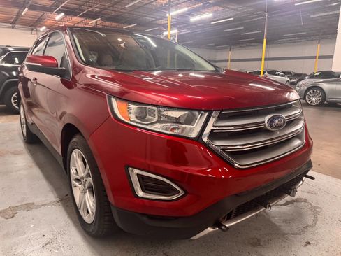 Used 2017 Ford Edge Titanium w/ Equipment Group 301A image 5