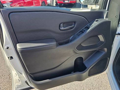 New 2026 Nissan Frontier SV image 13