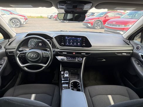 Used 2022 Hyundai Sonata SEL w/ Convenience Package FWD image 16