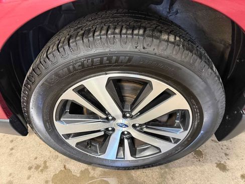 Used 2018 Subaru Outback 2.5i Limited AWD/4WD image 8